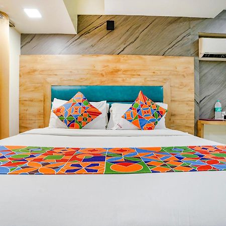 Fabexpress Amber Corp Inn - Nr Nesco Exhibition Center Mumbai Ngoại thất bức ảnh
