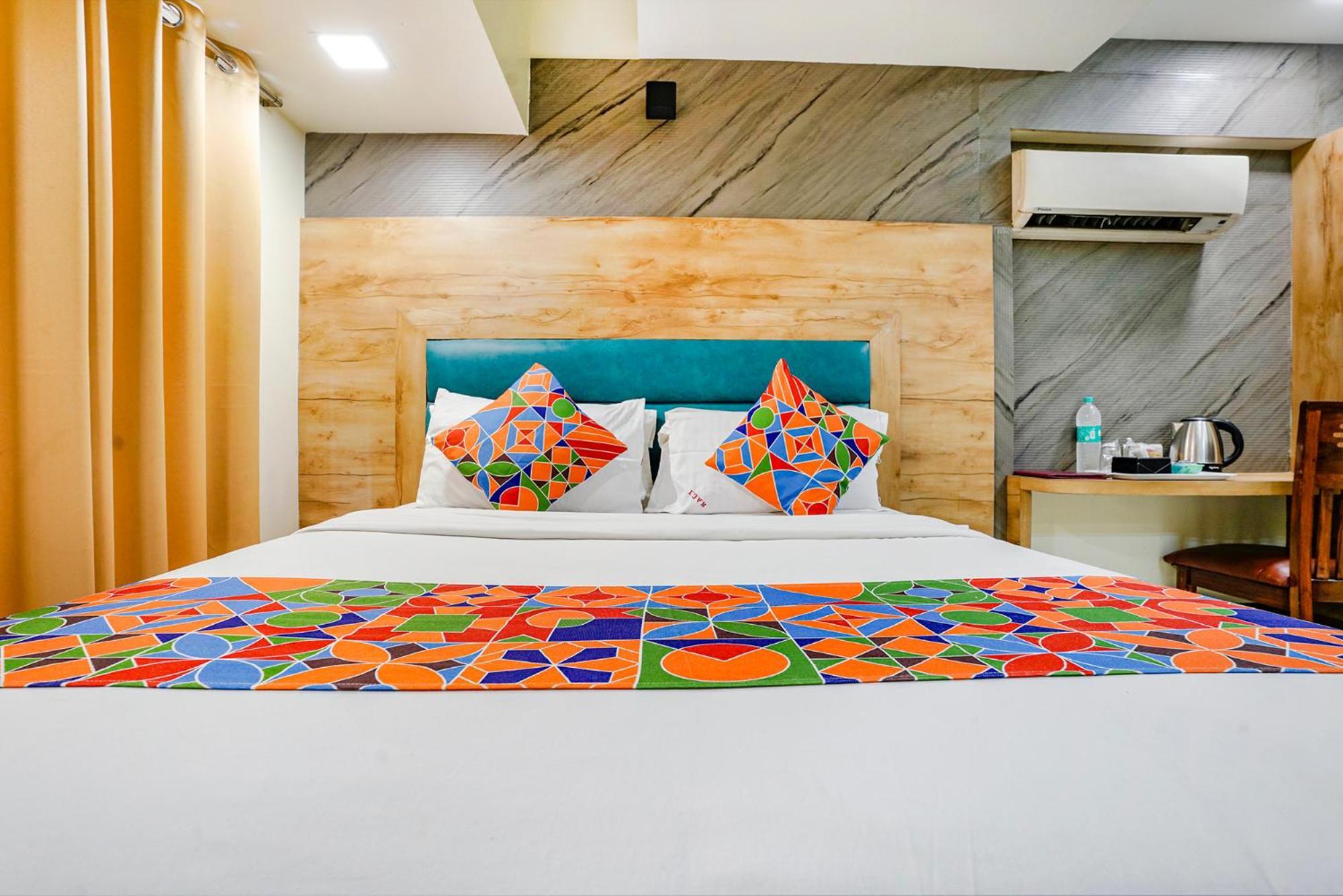 Fabexpress Amber Corp Inn - Nr Nesco Exhibition Center Mumbai Ngoại thất bức ảnh