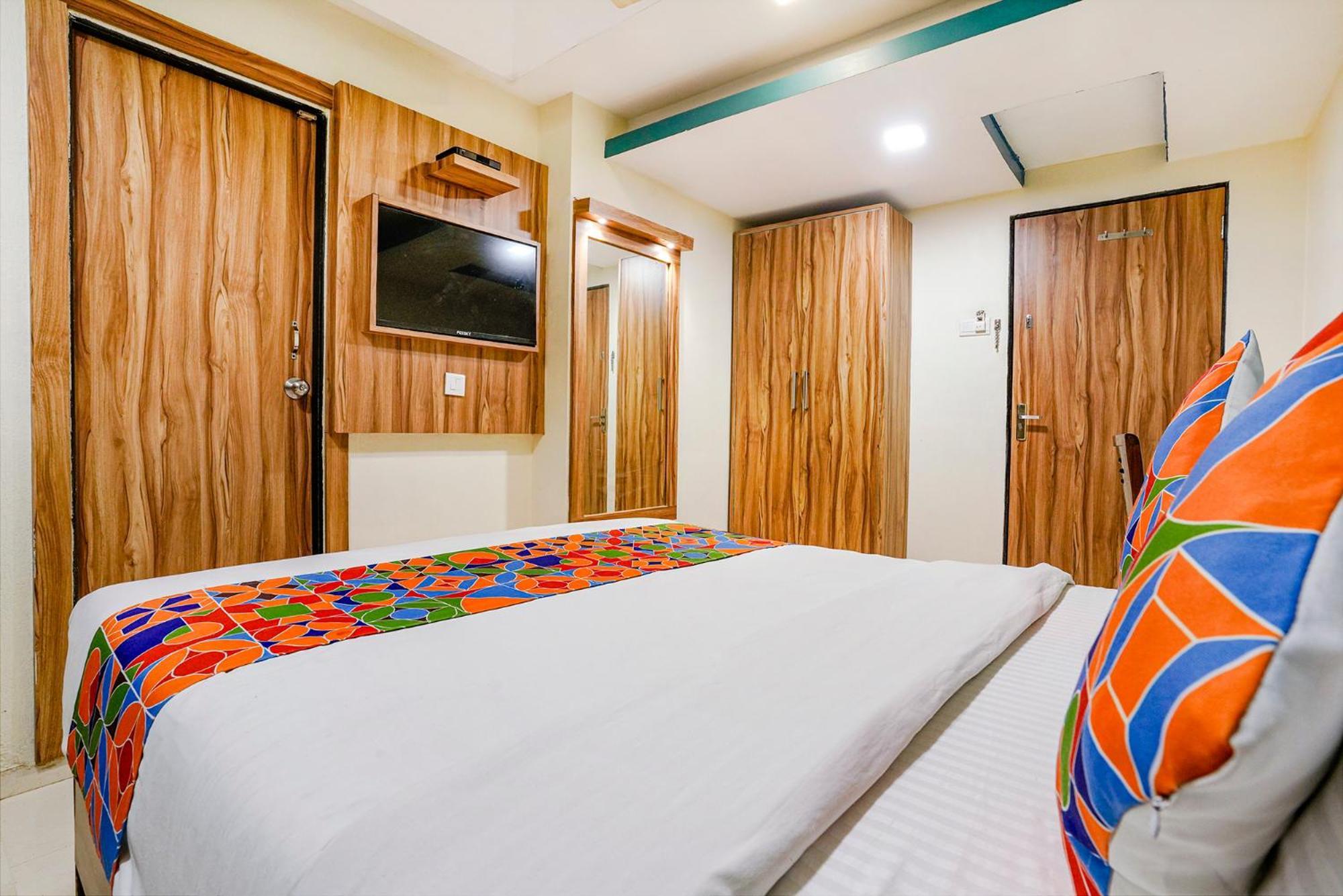 Fabexpress Amber Corp Inn - Nr Nesco Exhibition Center Mumbai Ngoại thất bức ảnh