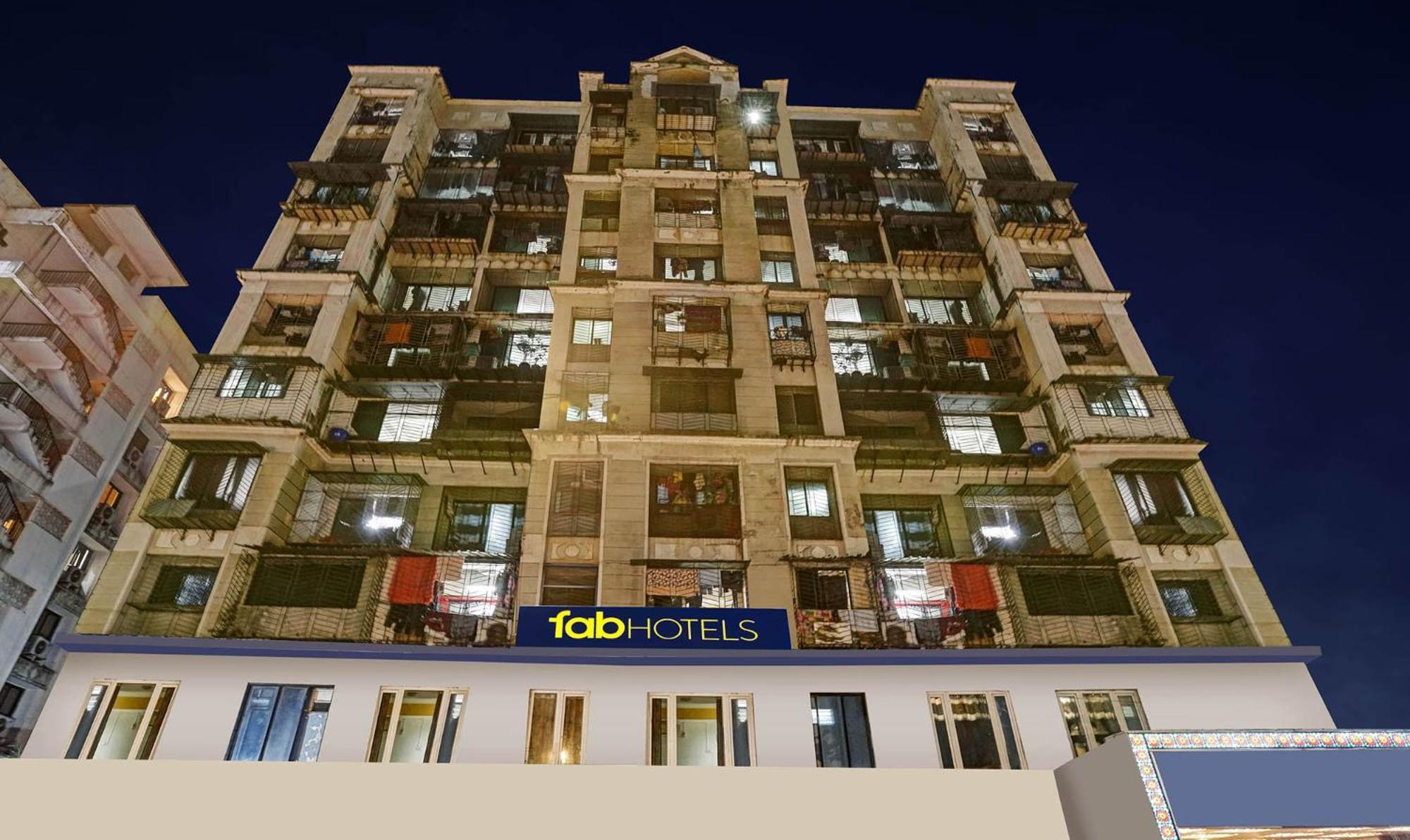 Fabexpress Amber Corp Inn - Nr Nesco Exhibition Center Mumbai Ngoại thất bức ảnh